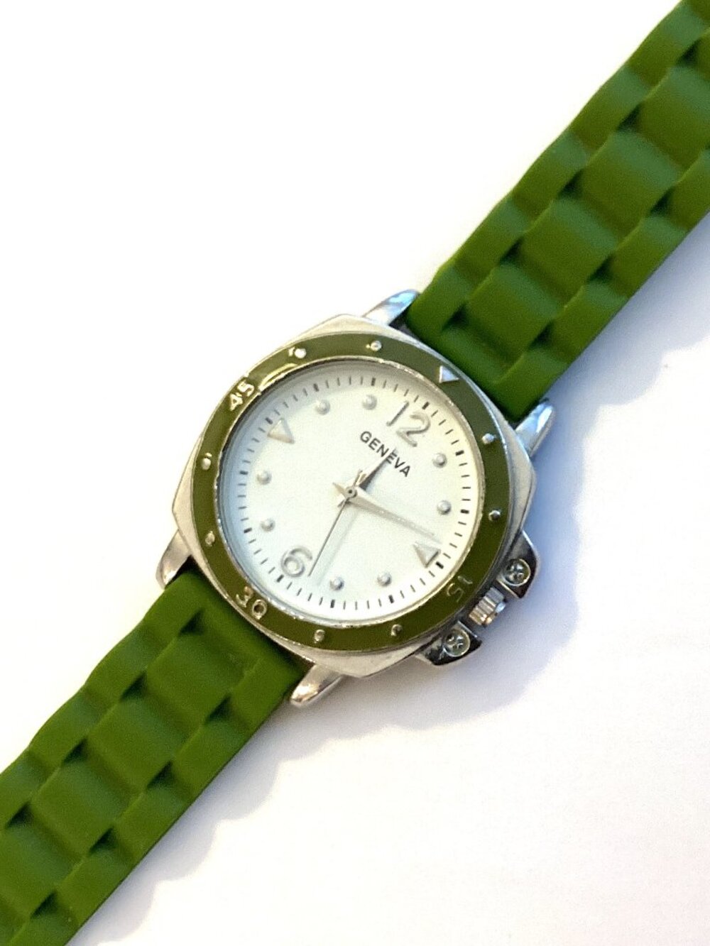 Green Geneva Watch in Pea Green Color, Women's Wristwatch, WORKS! Vintage